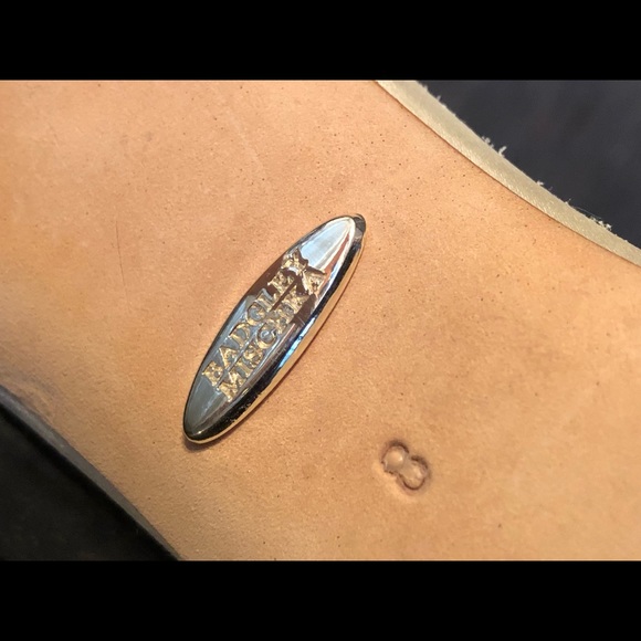 Badgley Mischka ivory & crystal sandals - Picture 6 of 14